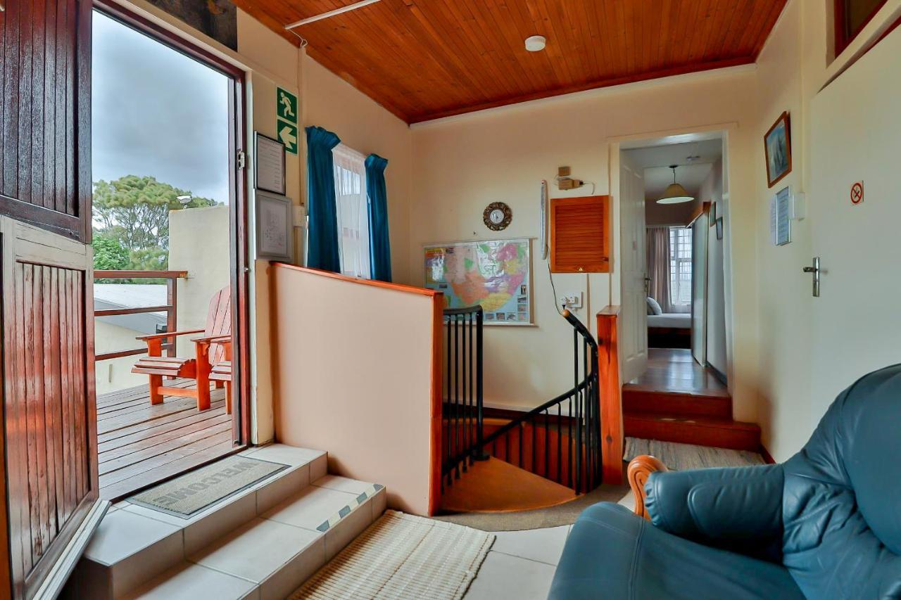 Fisherhaven Travellers Lodge Hermanus Exterior photo